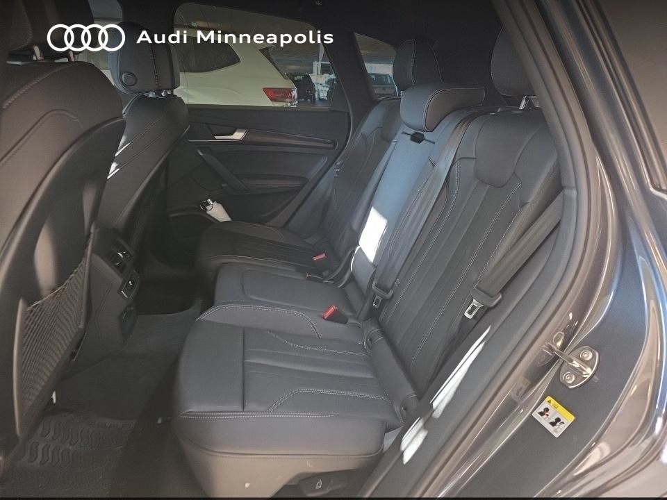 Thumbnail: 2025 Audi Q5 - 16