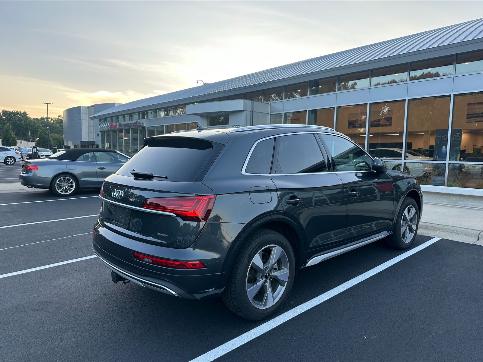 Thumbnail: 2023 Audi Q5 - 4