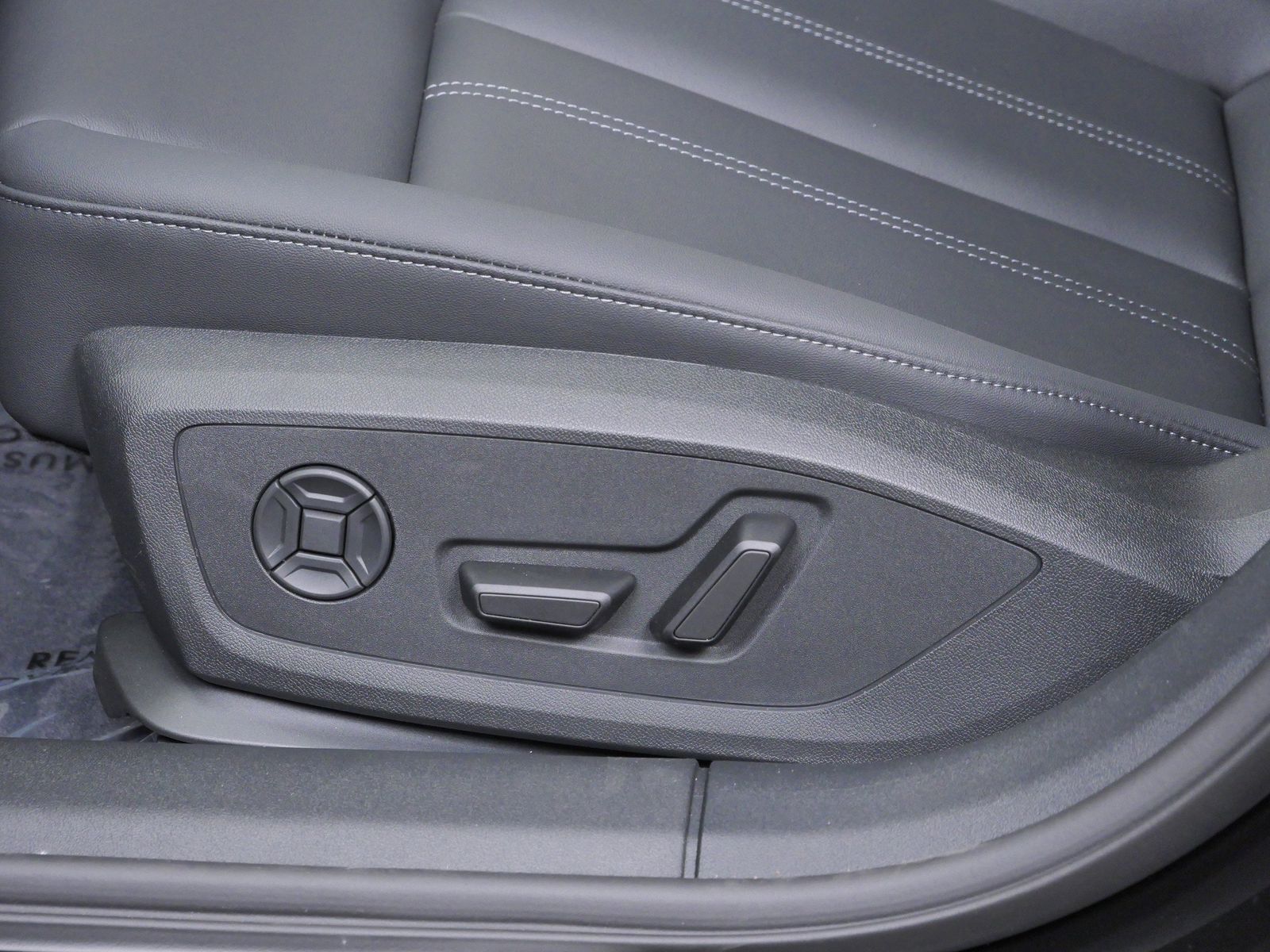 Thumbnail: 2026 Audi A5 - 11