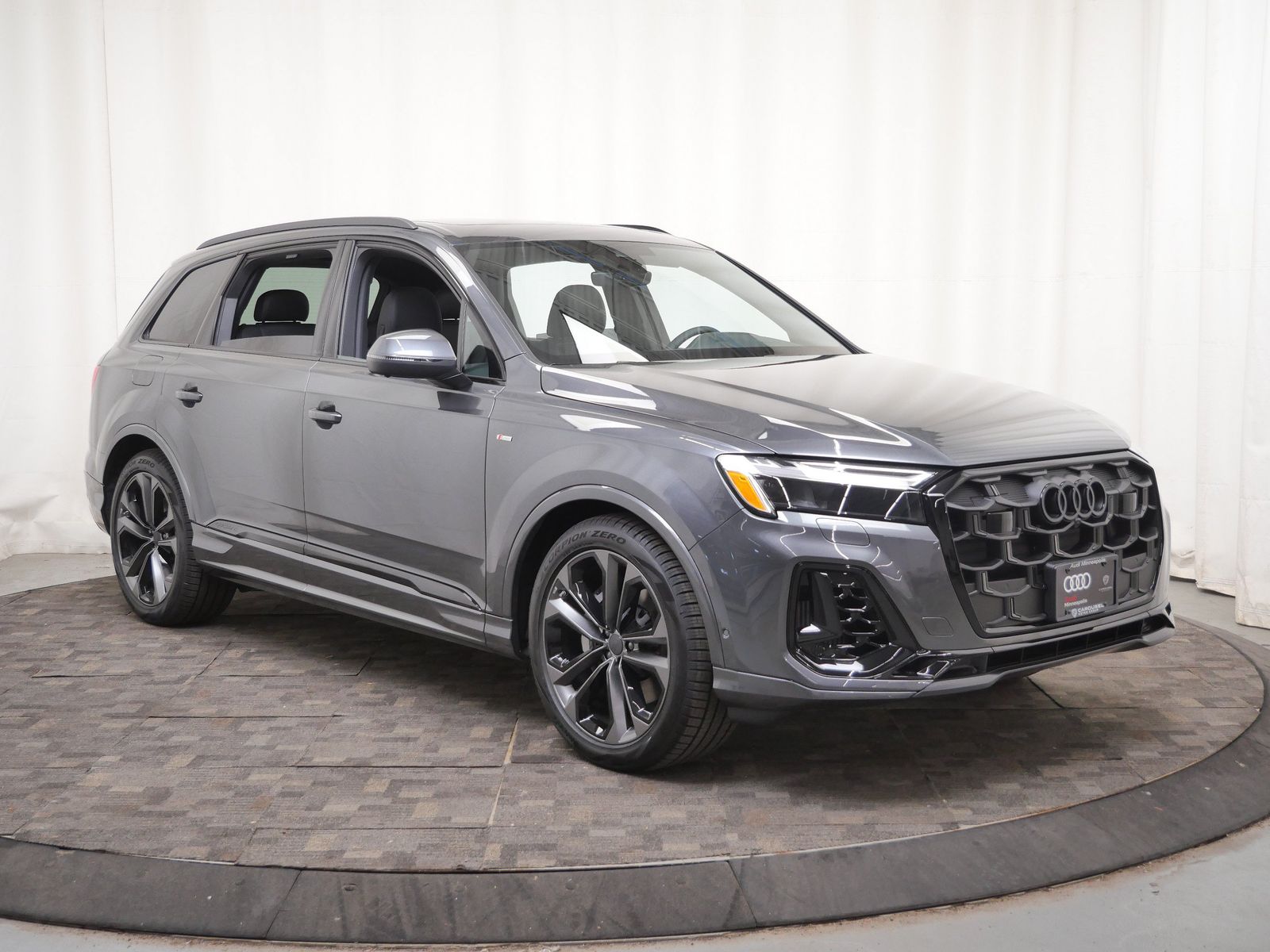Thumbnail: 2026 Audi Q7 - 8