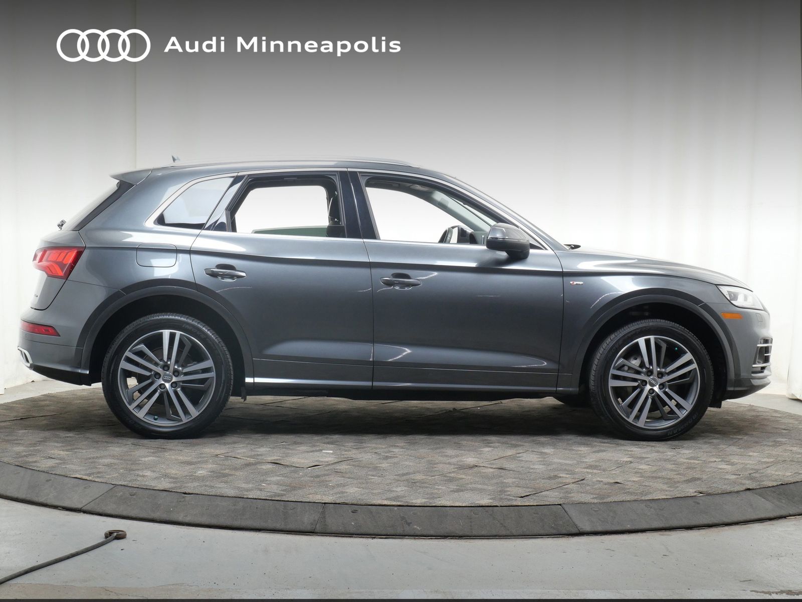 Thumbnail: 2020 Audi Q5 - 8