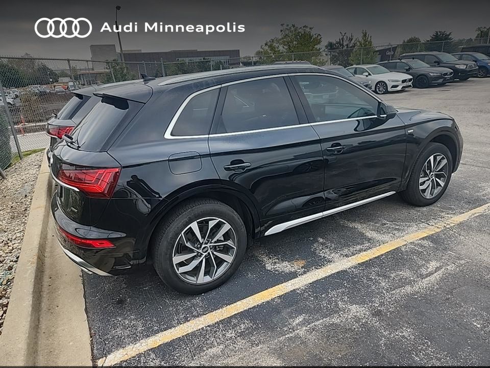 Thumbnail: 2023 Audi Q5 - 10