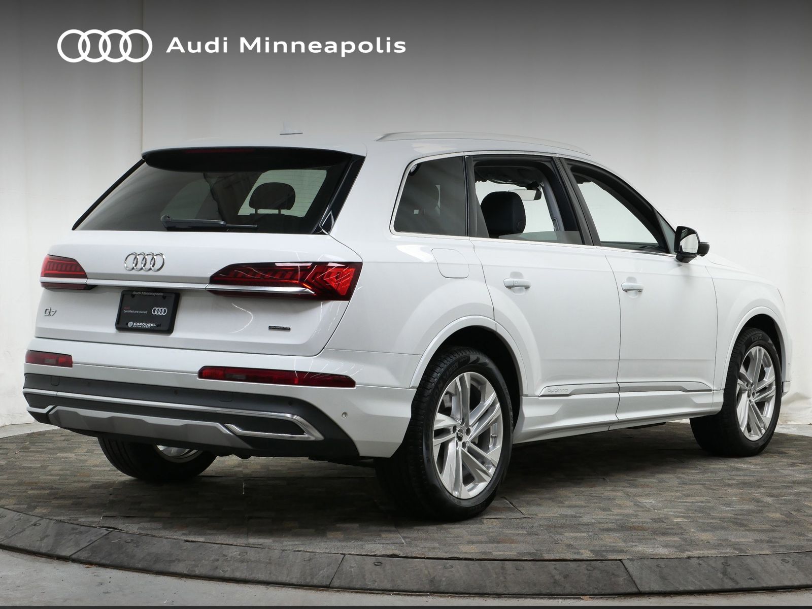 Thumbnail: 2023 Audi Q7 - 7