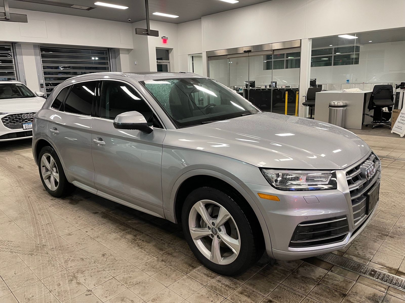 Thumbnail: 2020 Audi Q5 - 3