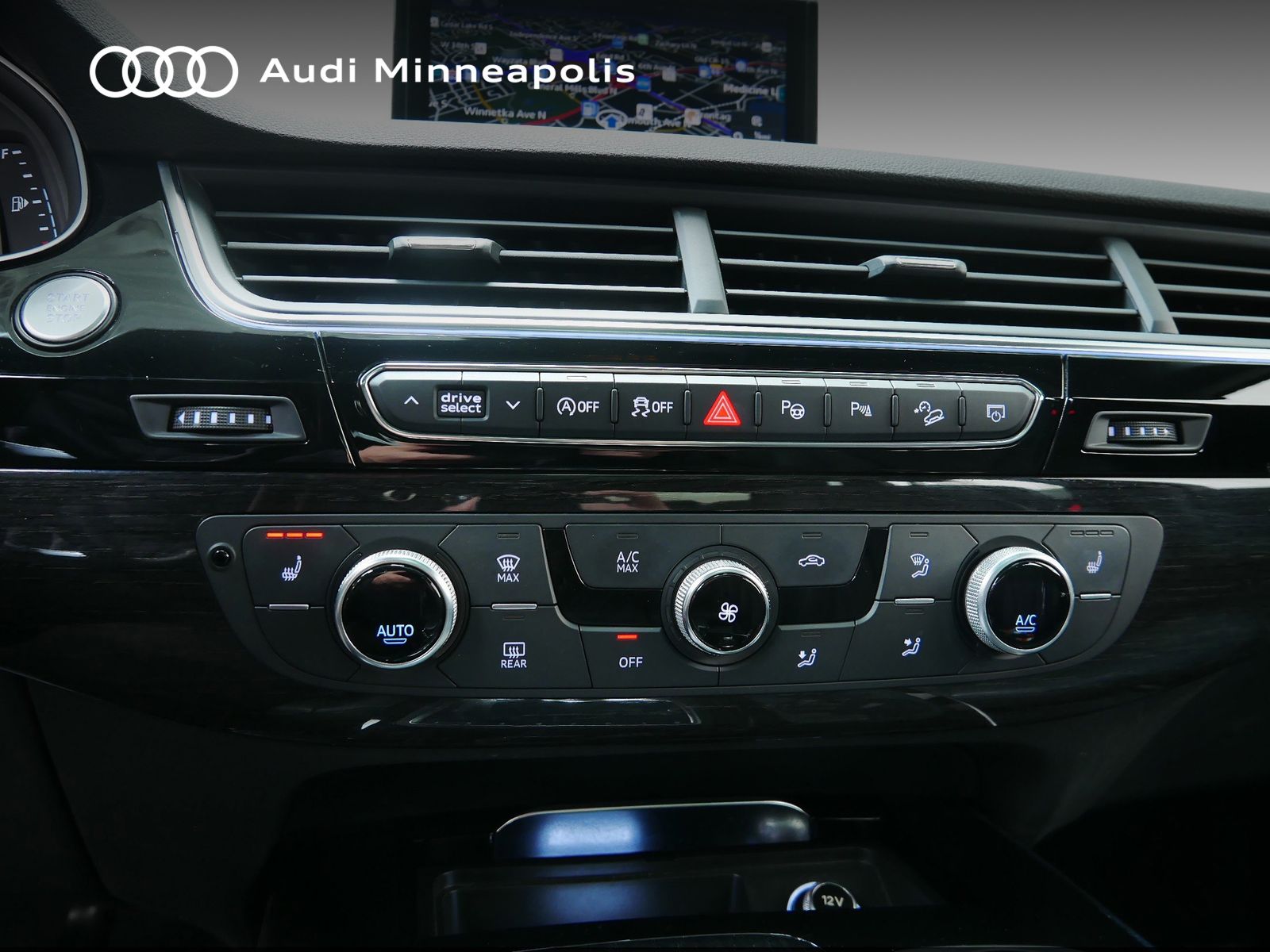 Thumbnail: 2019 Audi Q7 - 23