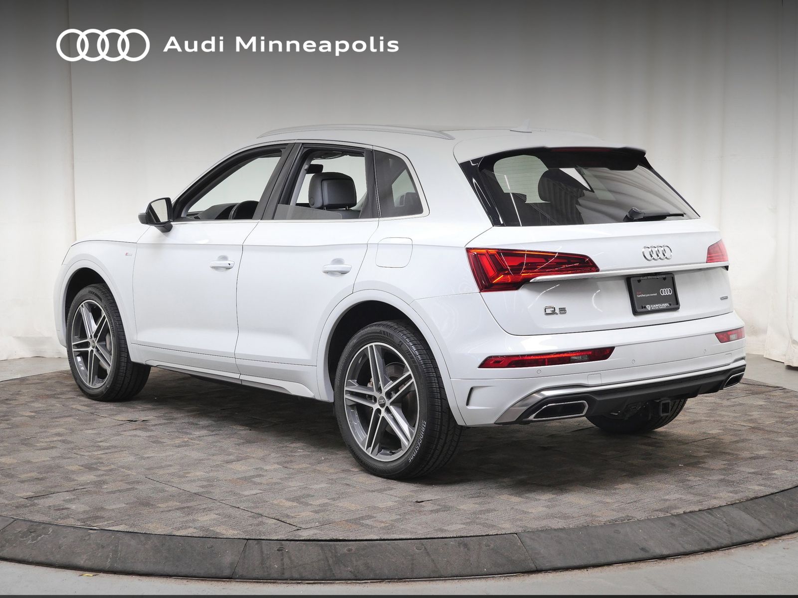 Thumbnail: 2023 Audi Q5 - 4