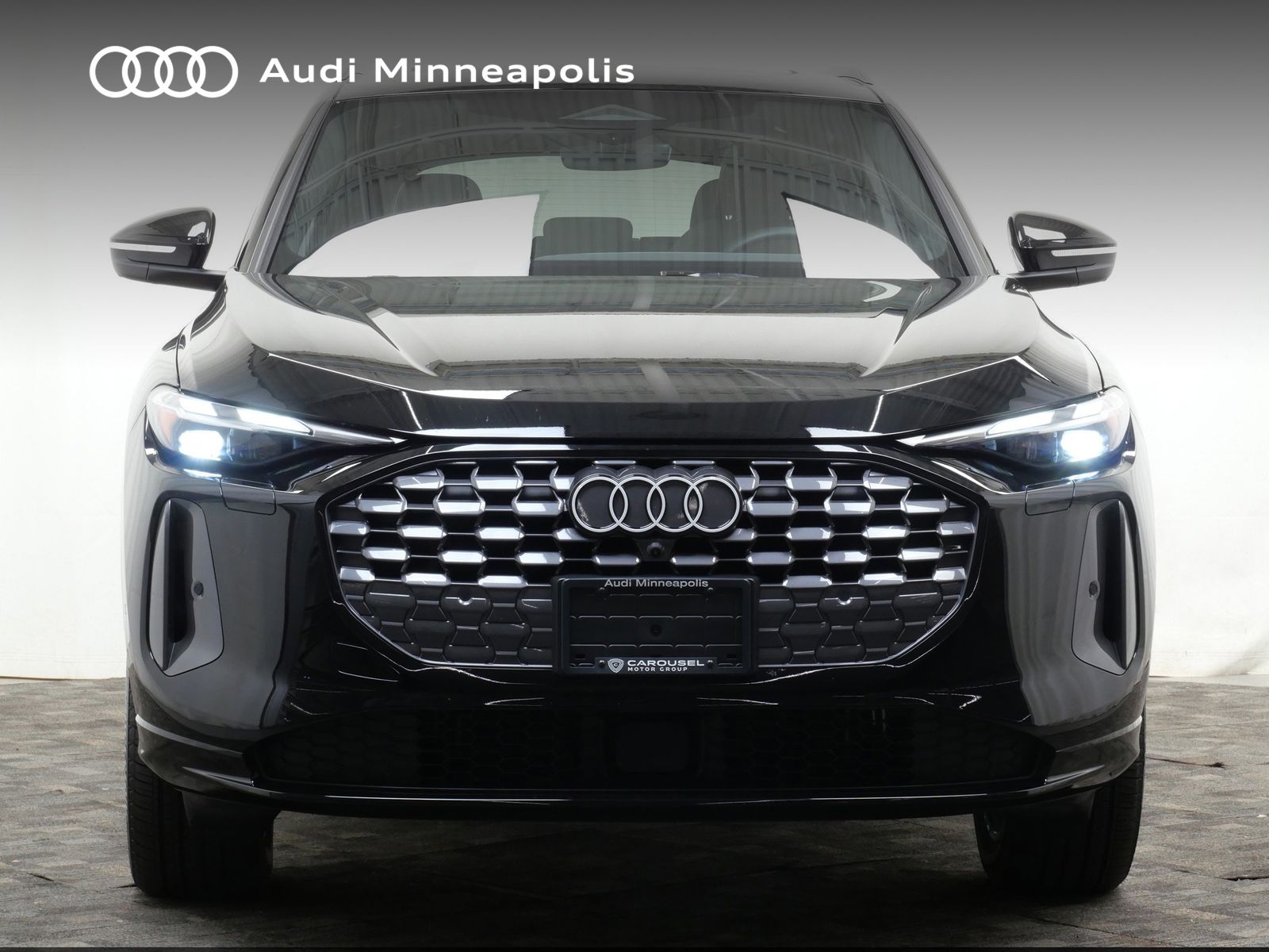 Thumbnail: 2025 Audi Q5 - 11