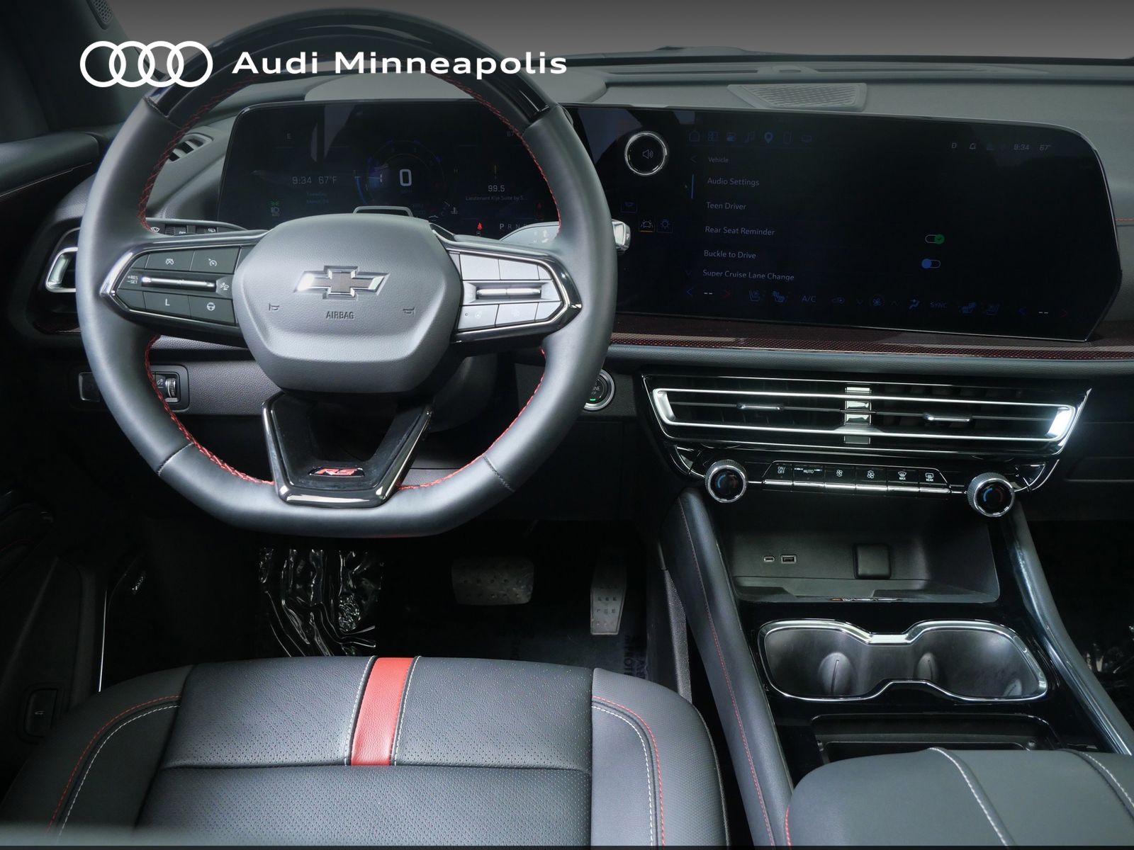 Thumbnail: 2024 Chevrolet Traverse - 17