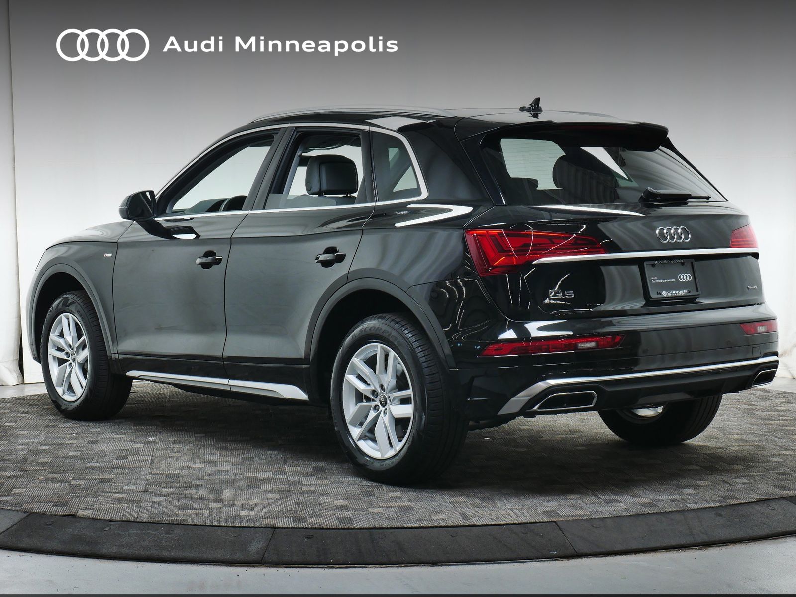 Thumbnail: 2024 Audi Q5 - 3