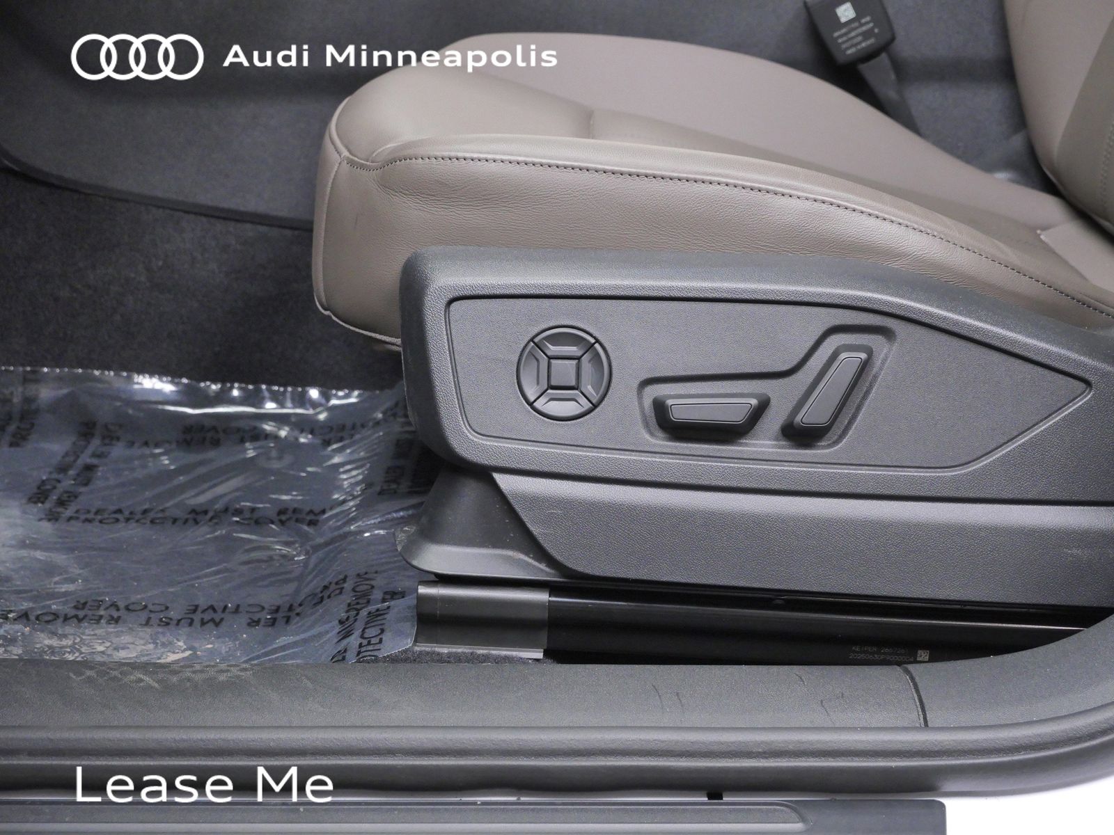 Thumbnail: 2025 Audi Q5 - 13