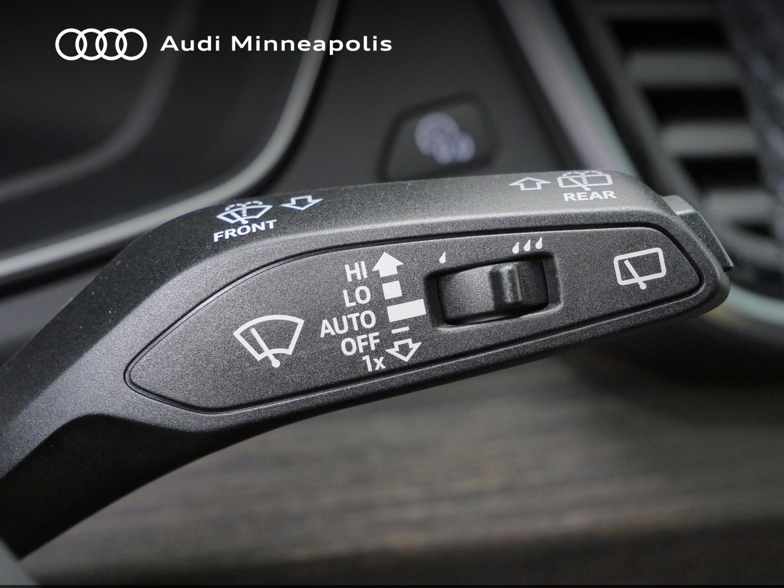 Thumbnail: 2025 Audi Q5 - 24
