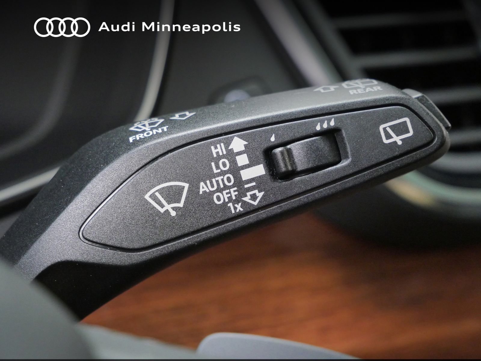 Thumbnail: 2023 Audi Q5 - 25
