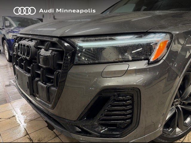 Thumbnail: 2025 Audi Q7 - 17