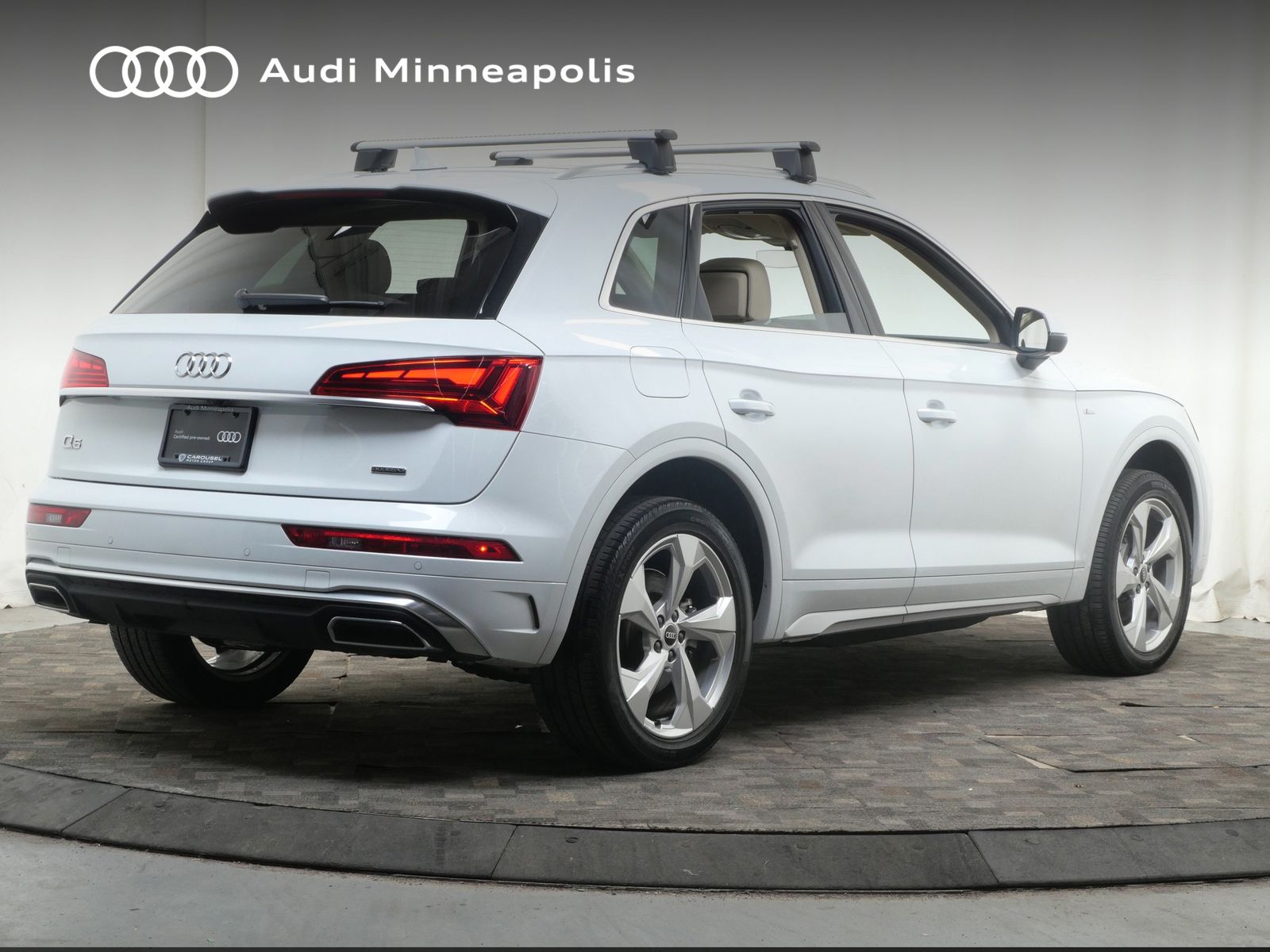 Thumbnail: 2023 Audi Q5 - 8