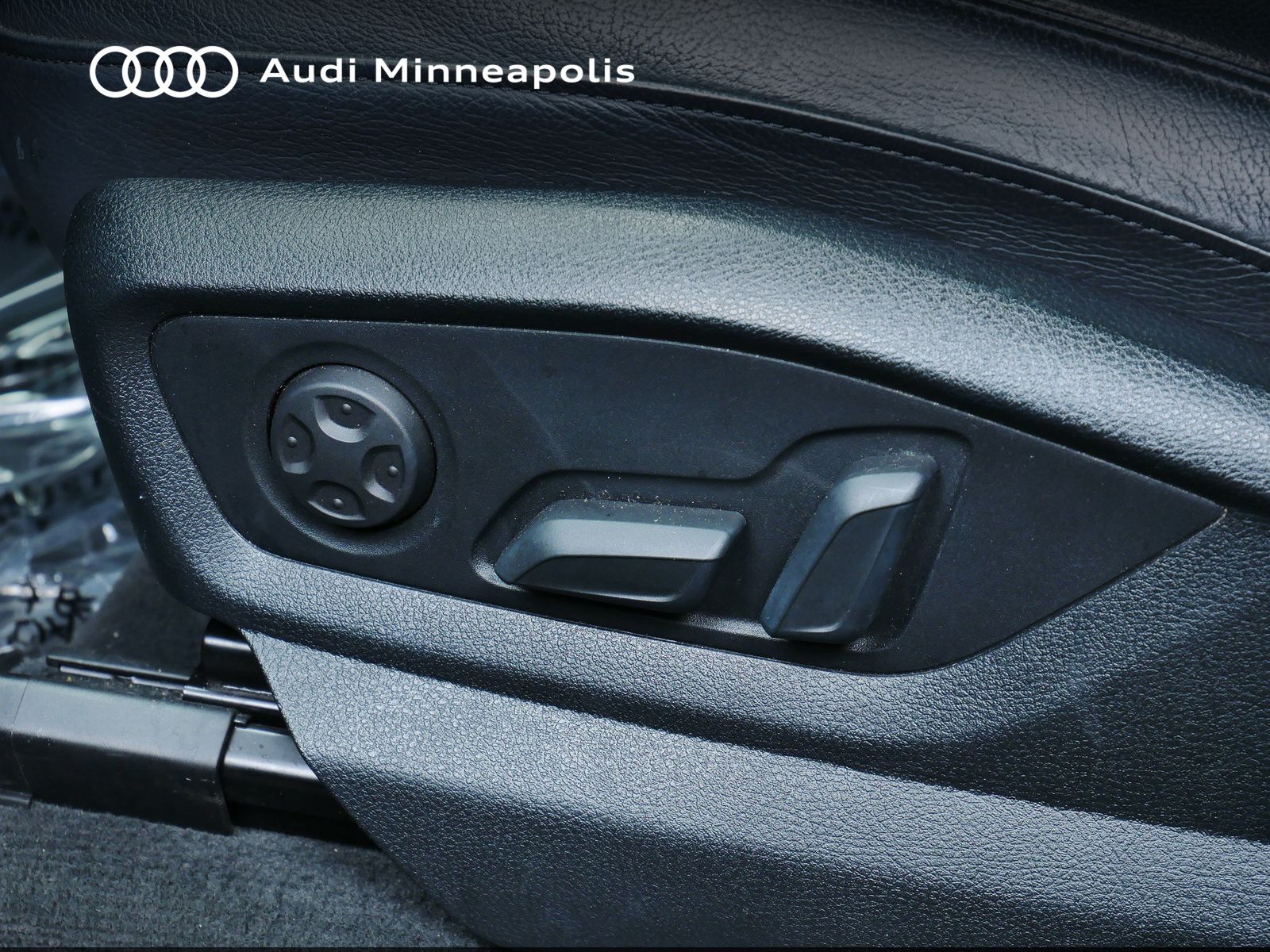 Thumbnail: 2019 Audi Q7 - 14
