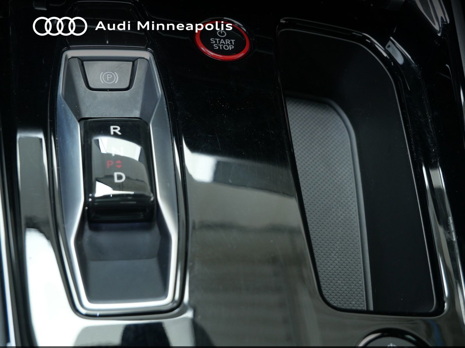 Thumbnail: 2023 Audi e-tron GT - 28