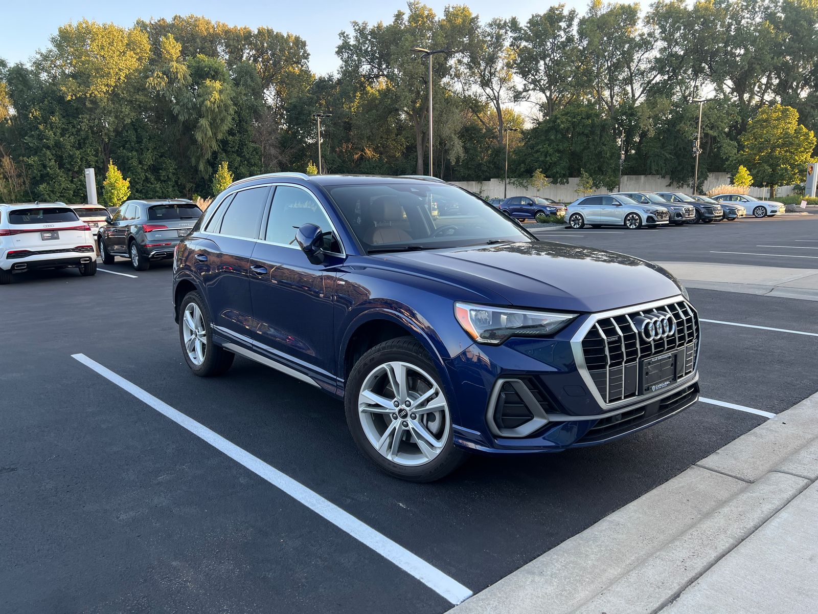 Thumbnail: 2022 Audi Q3 - 1