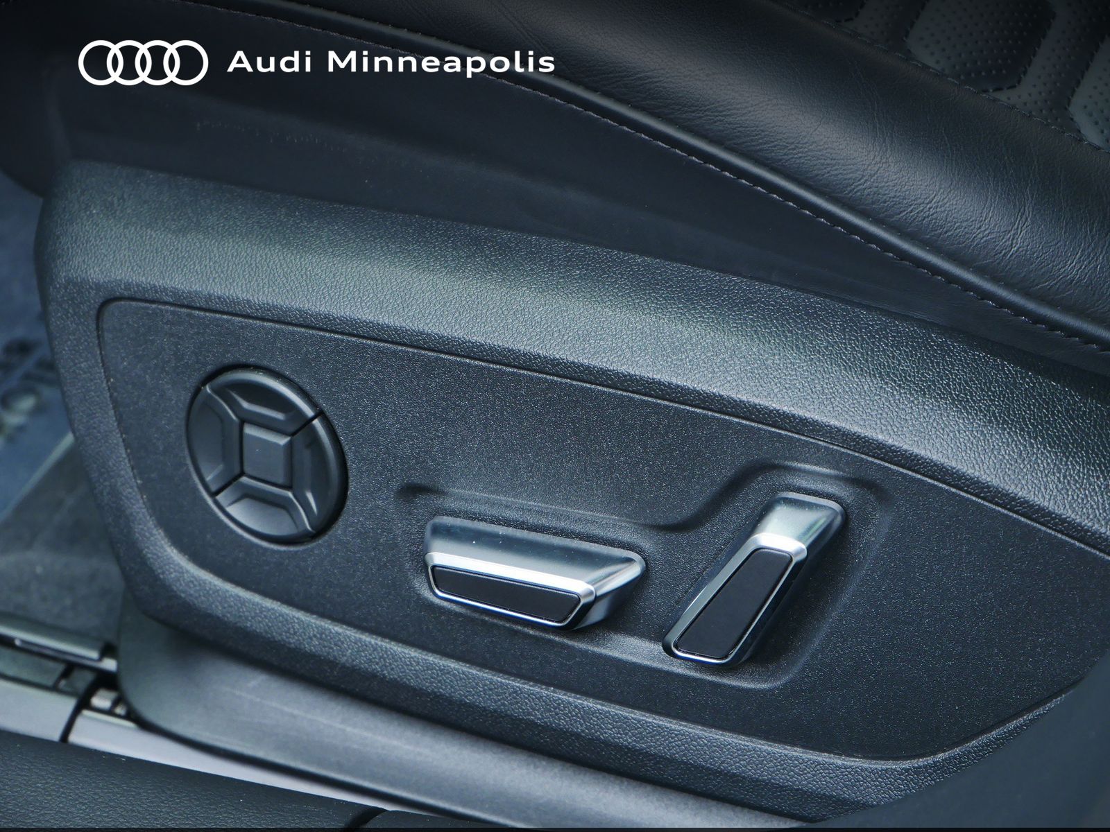 Thumbnail: 2024 Audi RS 7 - 14