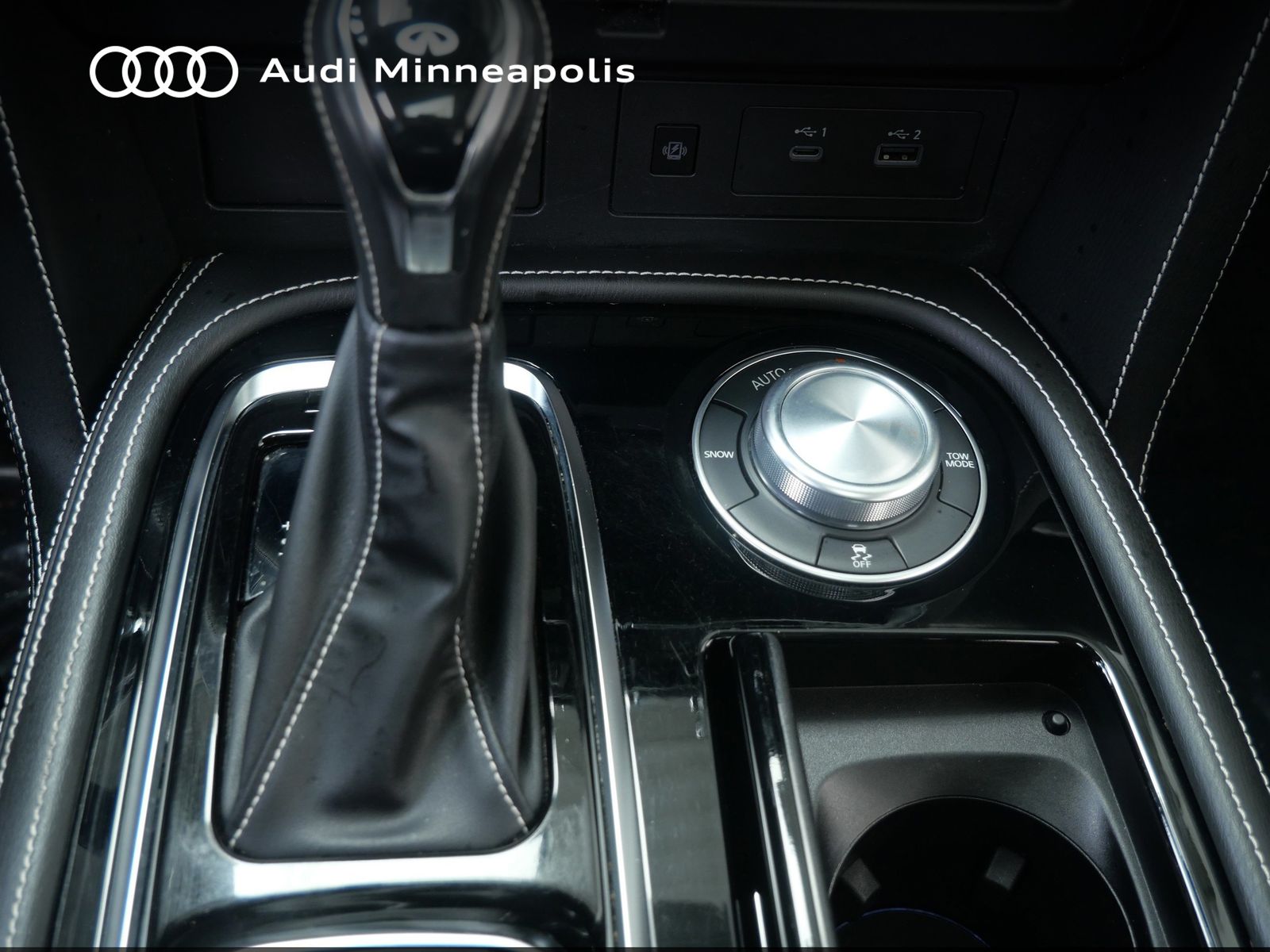 Thumbnail: 2022 INFINITI QX80 - 26