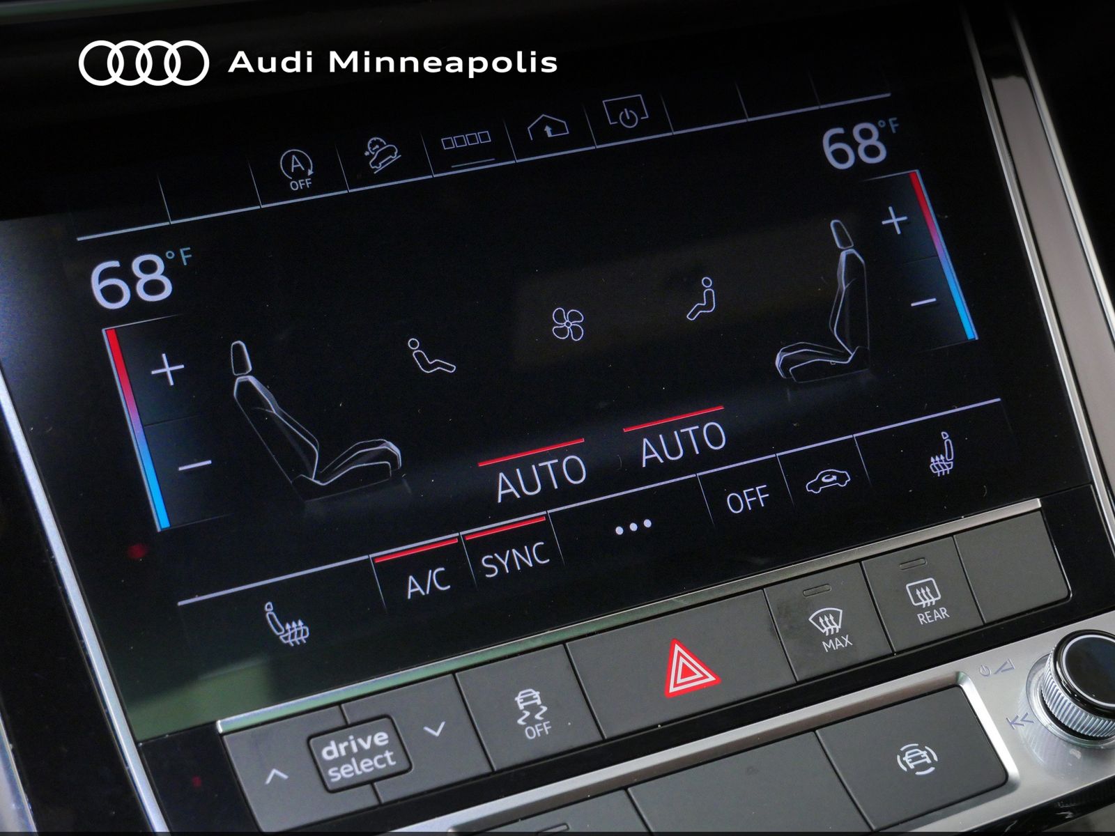 Thumbnail: 2023 Audi Q8 - 27