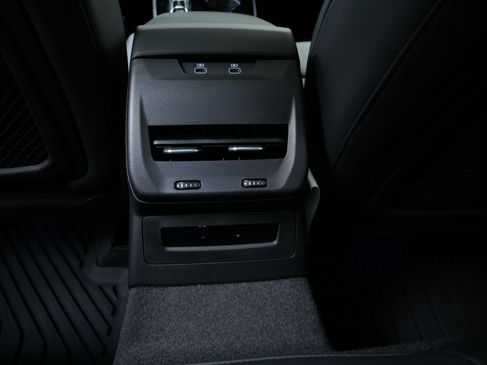 Thumbnail: 2025 Audi A5 - 14