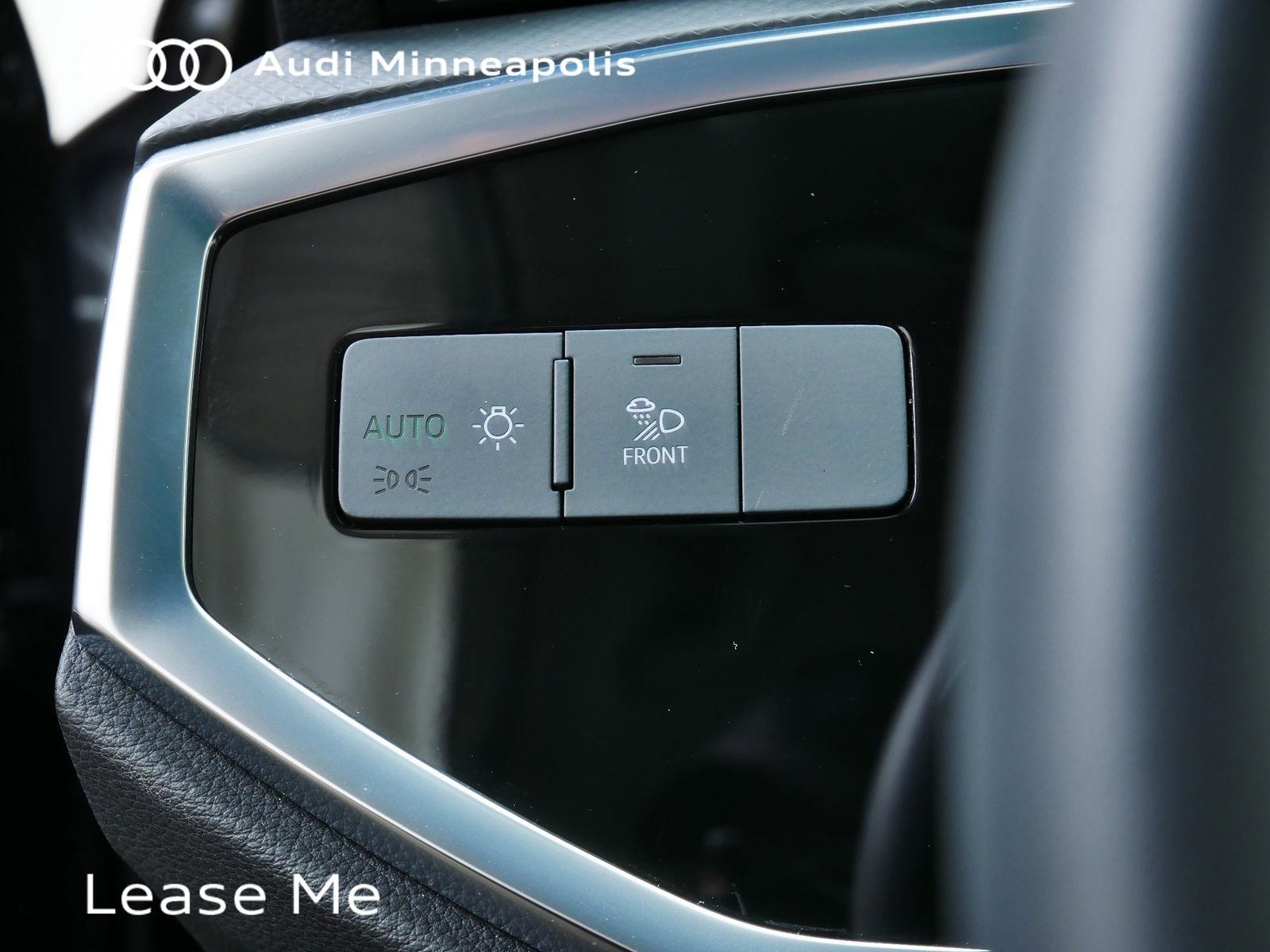 Thumbnail: 2025 Audi Q3 - 19