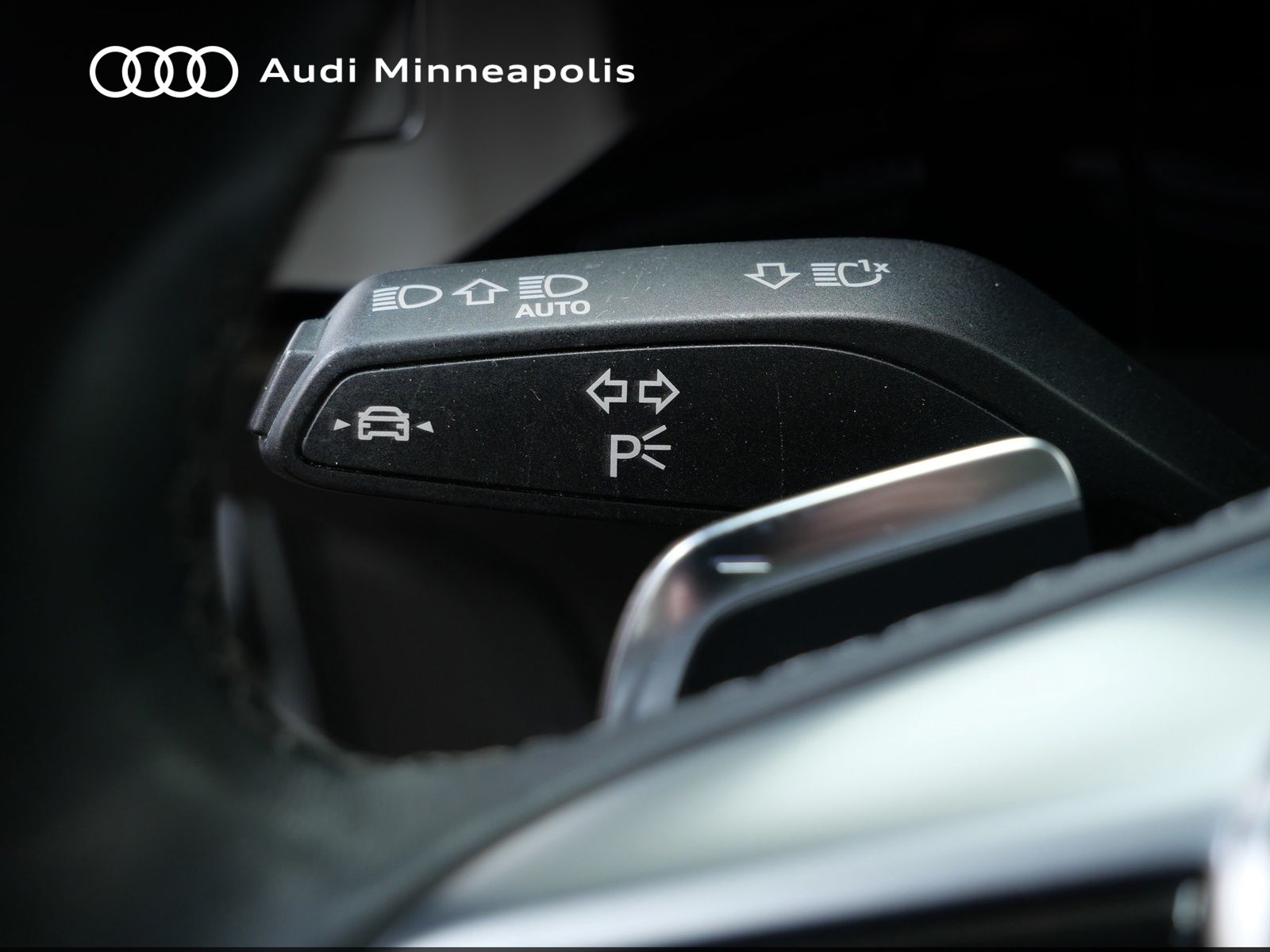 Thumbnail: 2024 Audi Q8 e-tron - 25