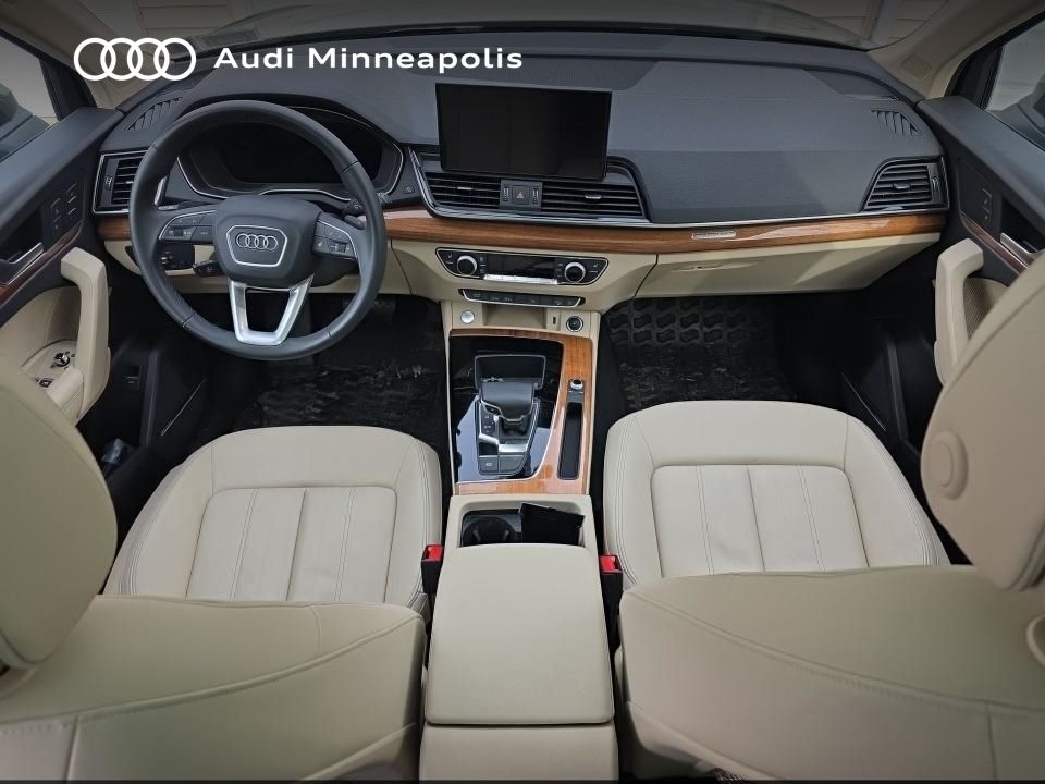 Thumbnail: 2023 Audi Q5 - 9