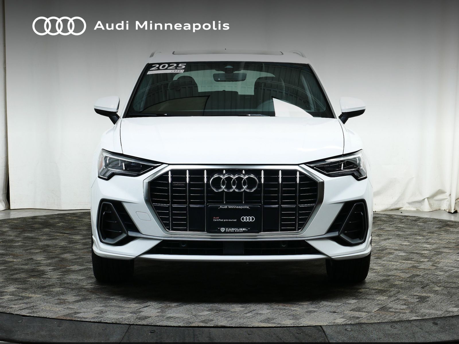 Thumbnail: 2025 Audi Q3 - 10