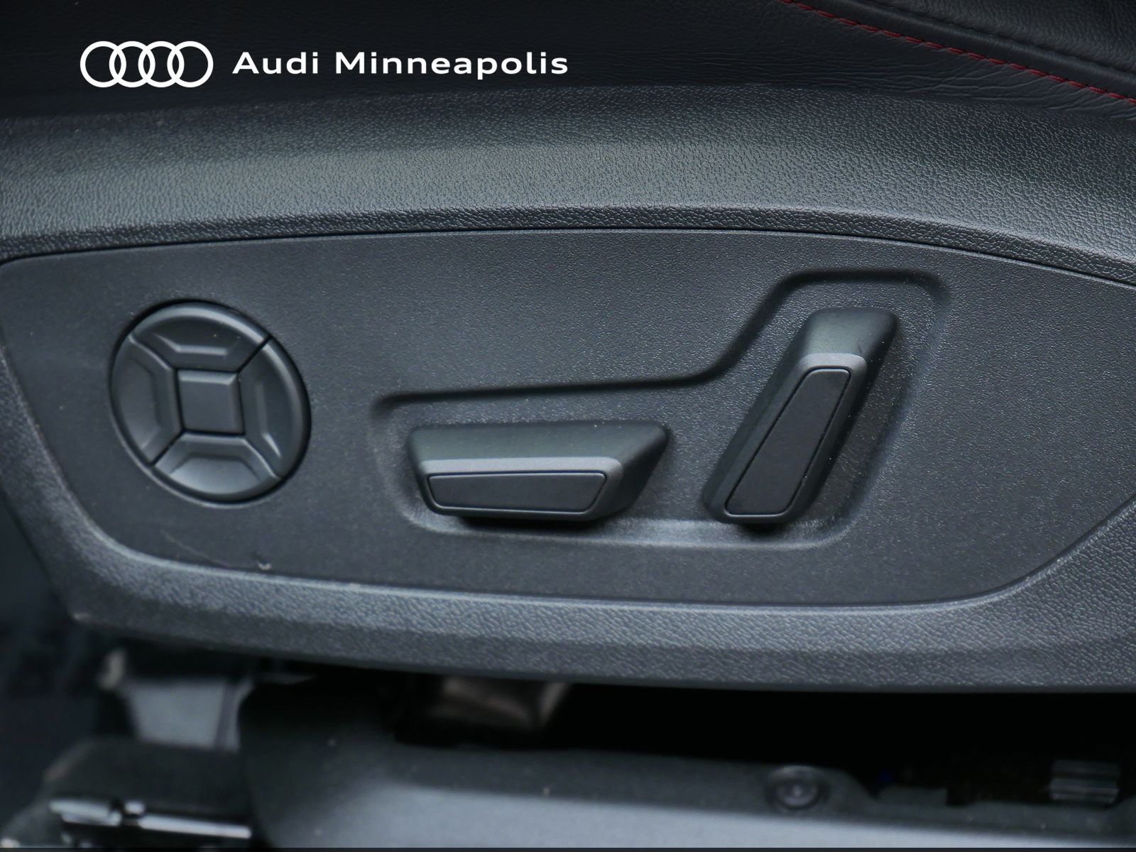 Thumbnail: 2025 Audi Q3 - 14