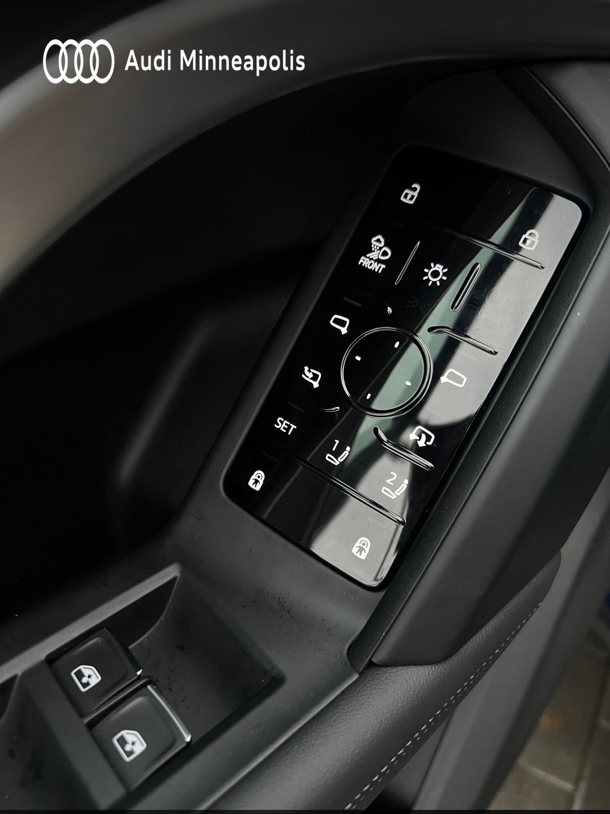 Thumbnail: 2025 Audi Q5 - 19