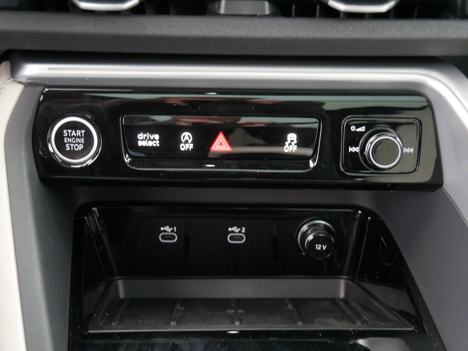 Thumbnail: 2025 Audi Q5 - 19