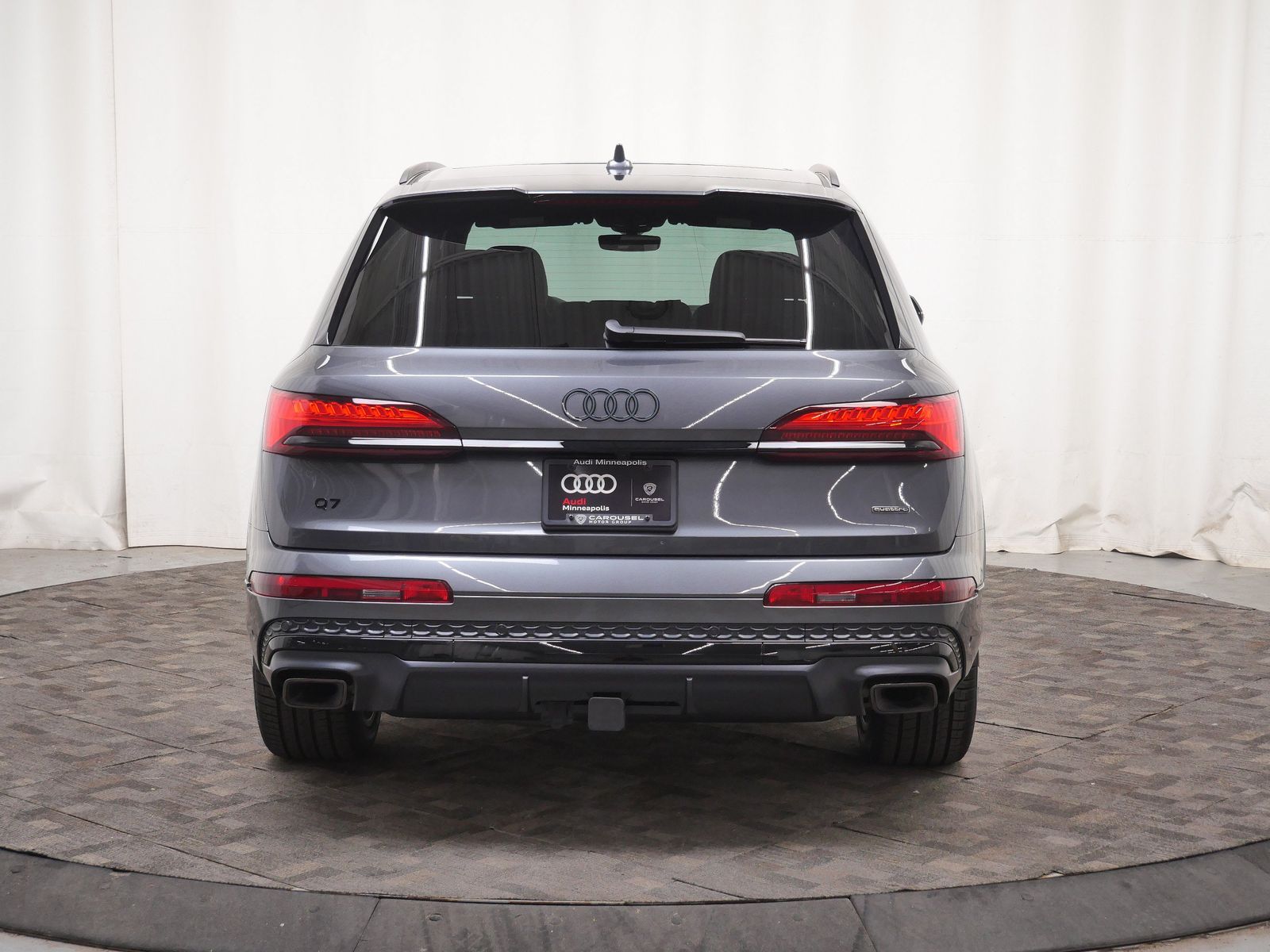 Thumbnail: 2026 Audi Q7 - 5