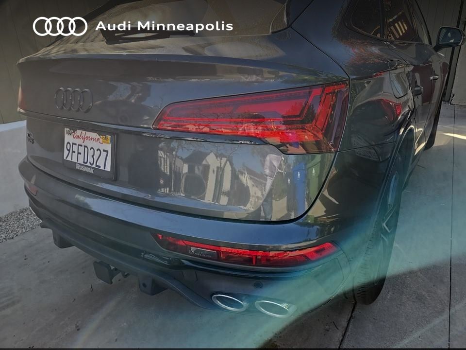 Thumbnail: 2023 Audi SQ5 - 3