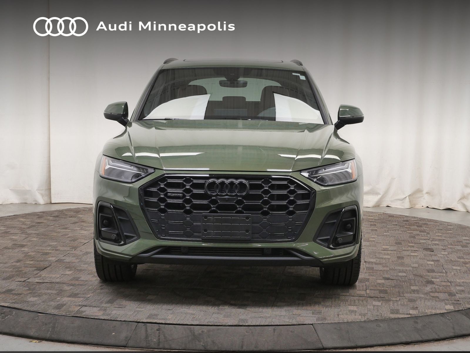 Thumbnail: 2023 Audi Q5 - 11