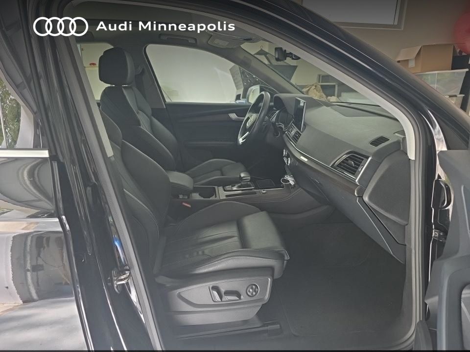 Thumbnail: 2023 Audi Q5 - 11