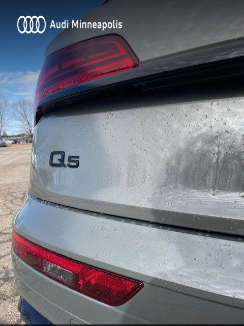 Thumbnail: 2023 Audi Q5 - 7