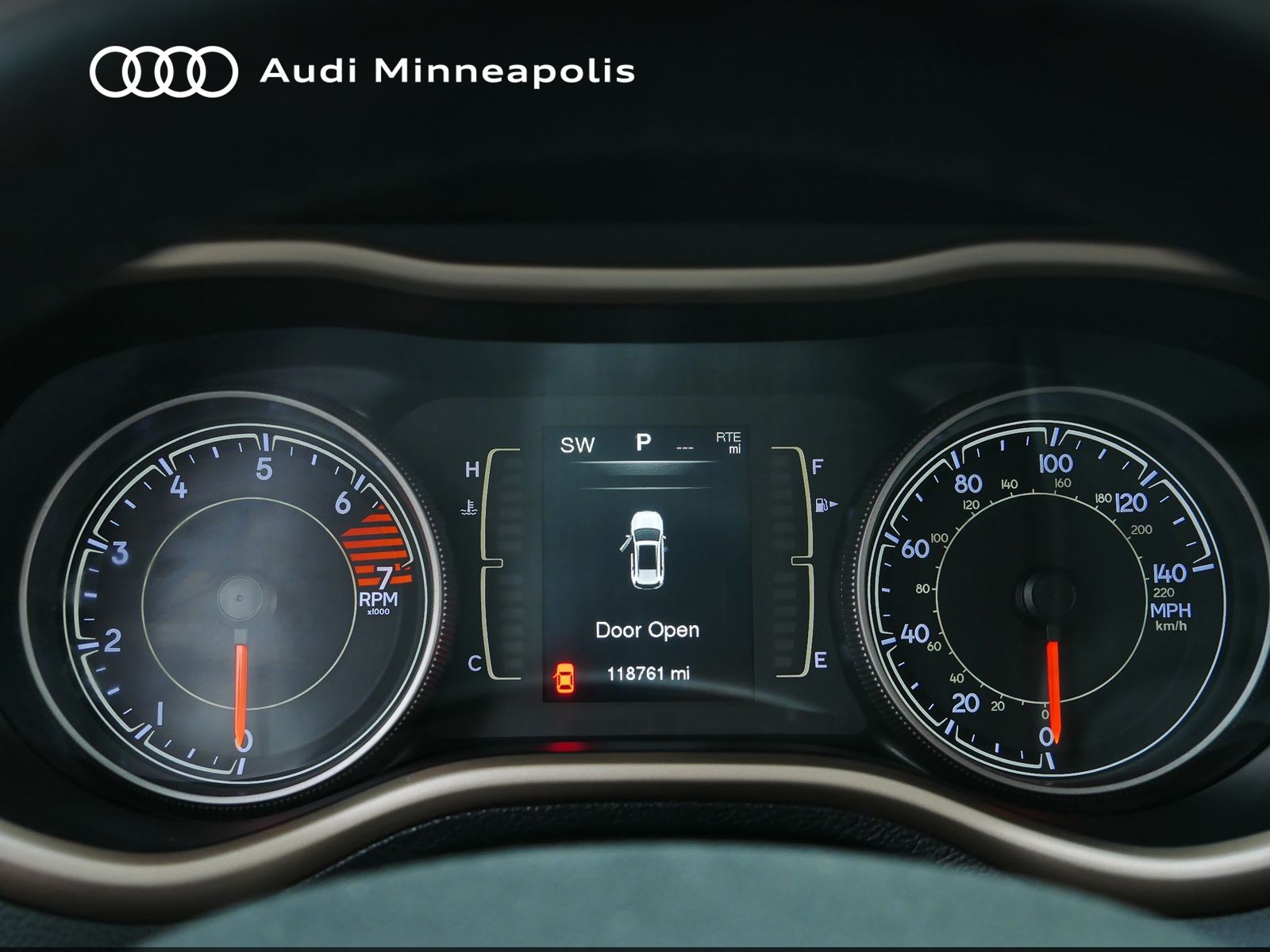 Thumbnail: 2016 Jeep Cherokee - 24