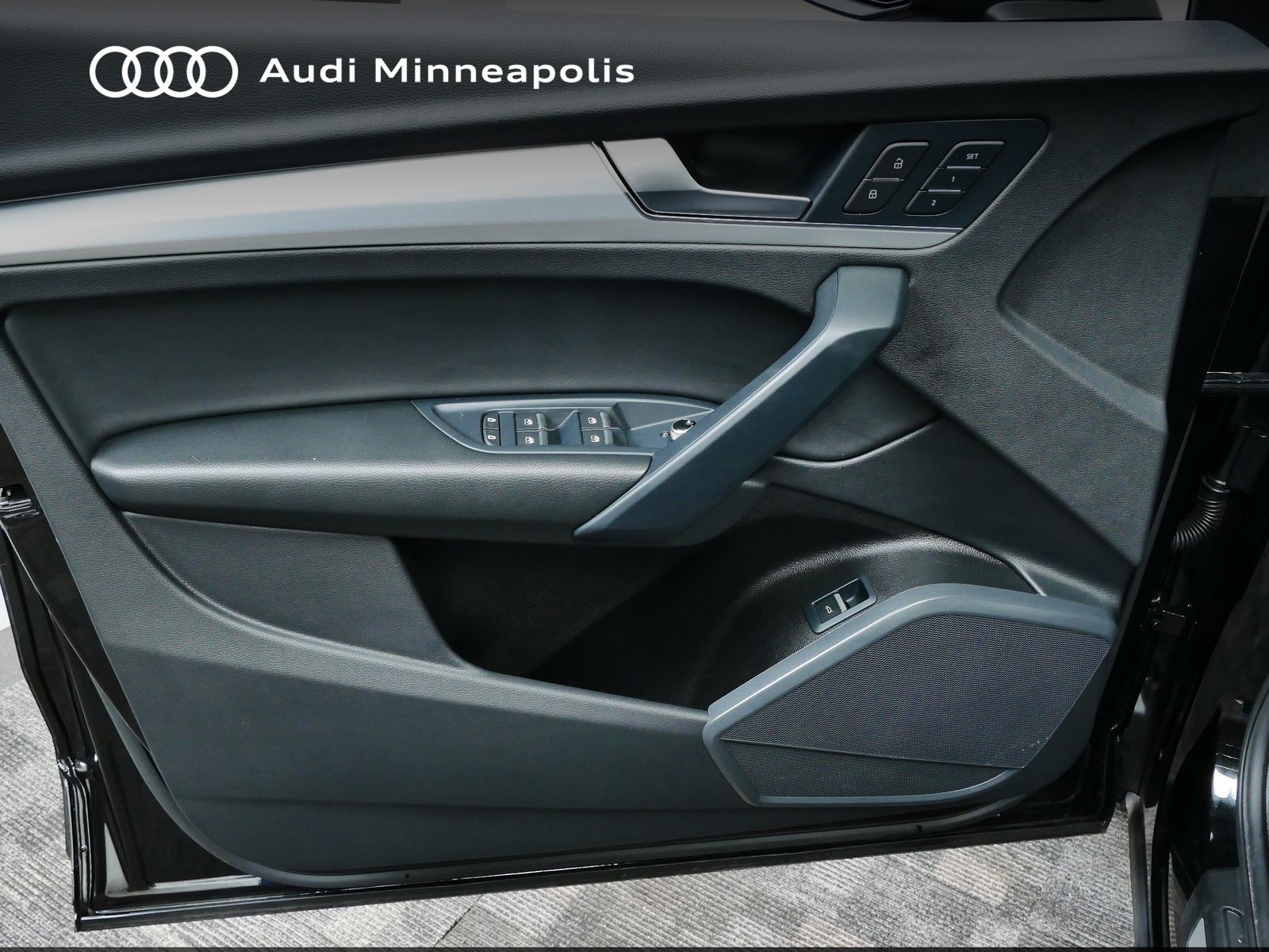 Thumbnail: 2025 Audi Q5 - 12