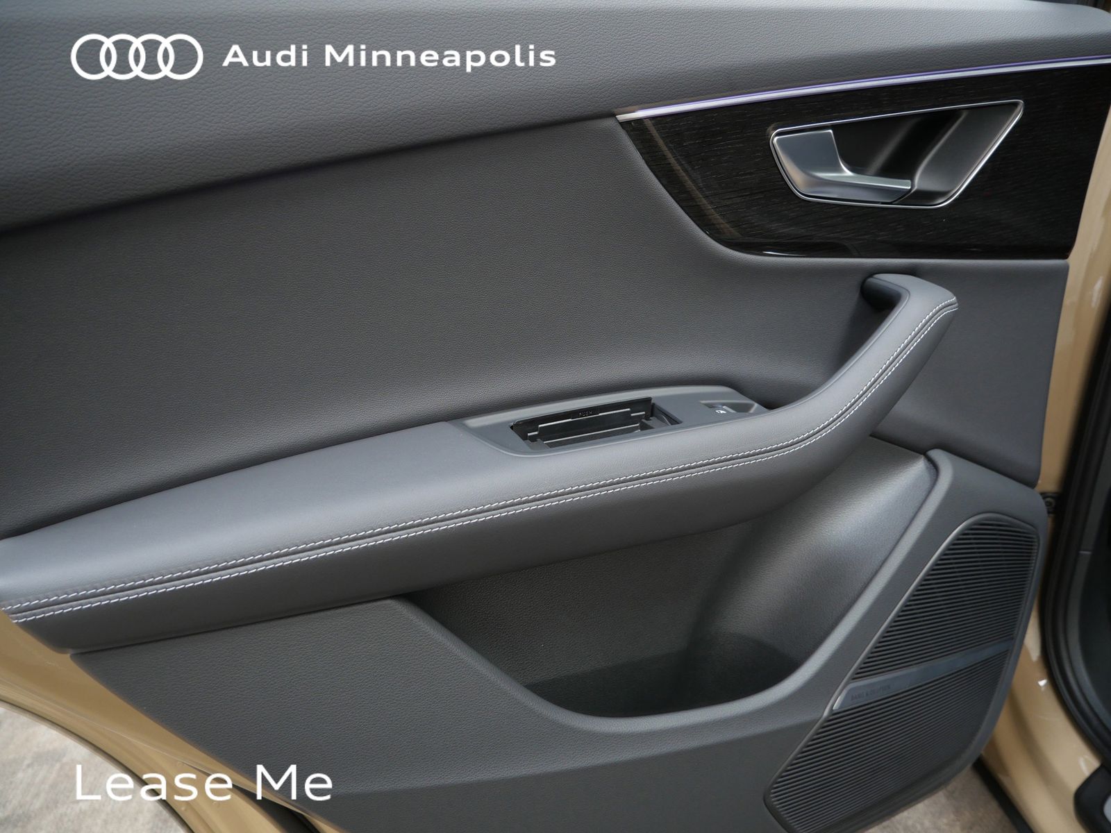 Thumbnail: 2025 Audi Q7 - 16