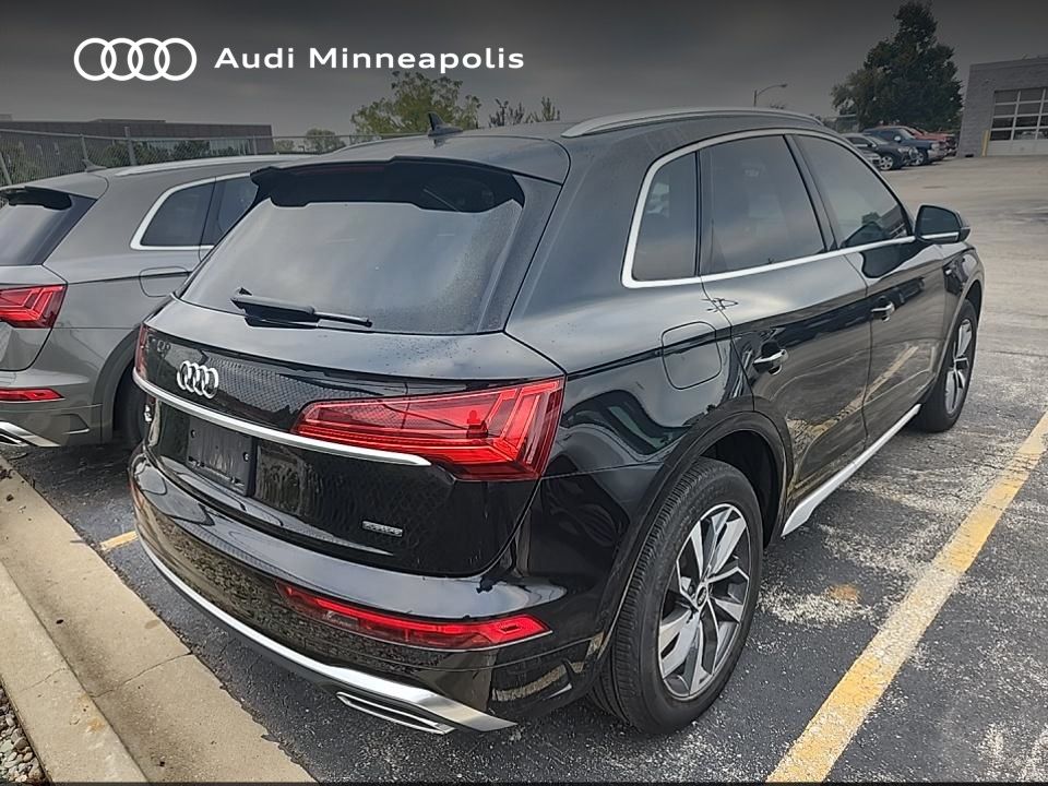 Thumbnail: 2023 Audi Q5 - 9