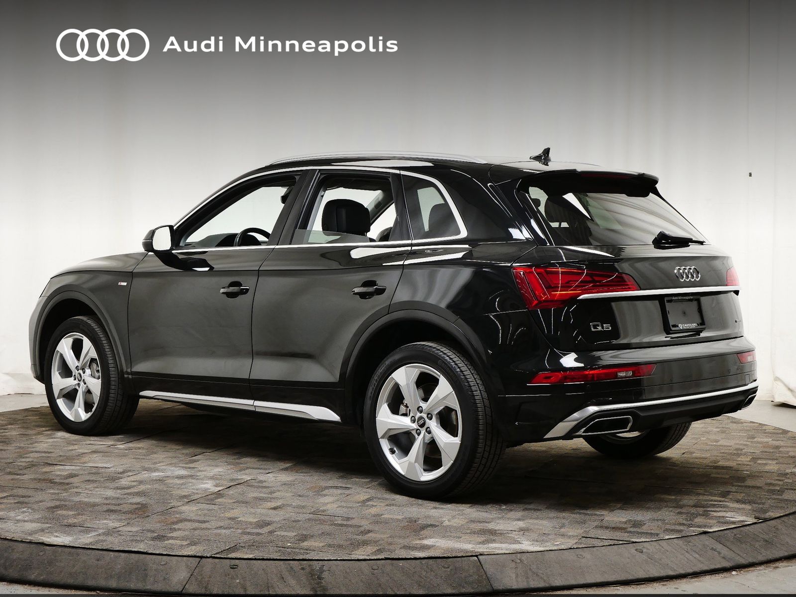 Thumbnail: 2023 Audi Q5 - 5