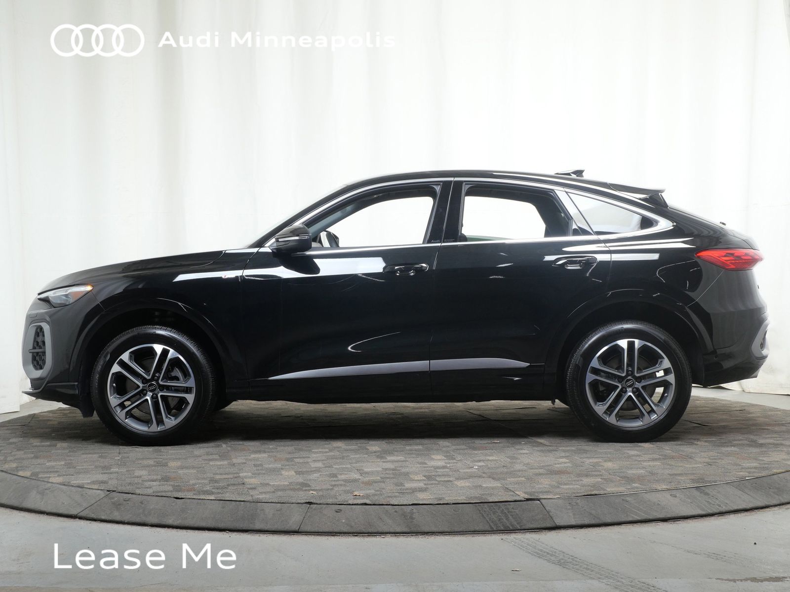 Thumbnail: 2025 Audi Q5 - 3