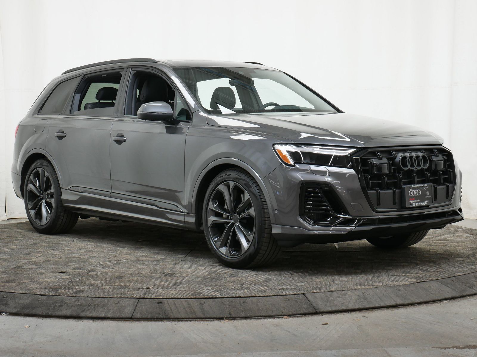 Thumbnail: 2026 Audi Q7 - 8