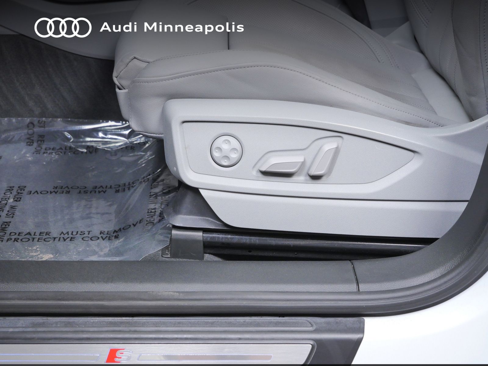 Thumbnail: 2023 Audi Q5 - 13