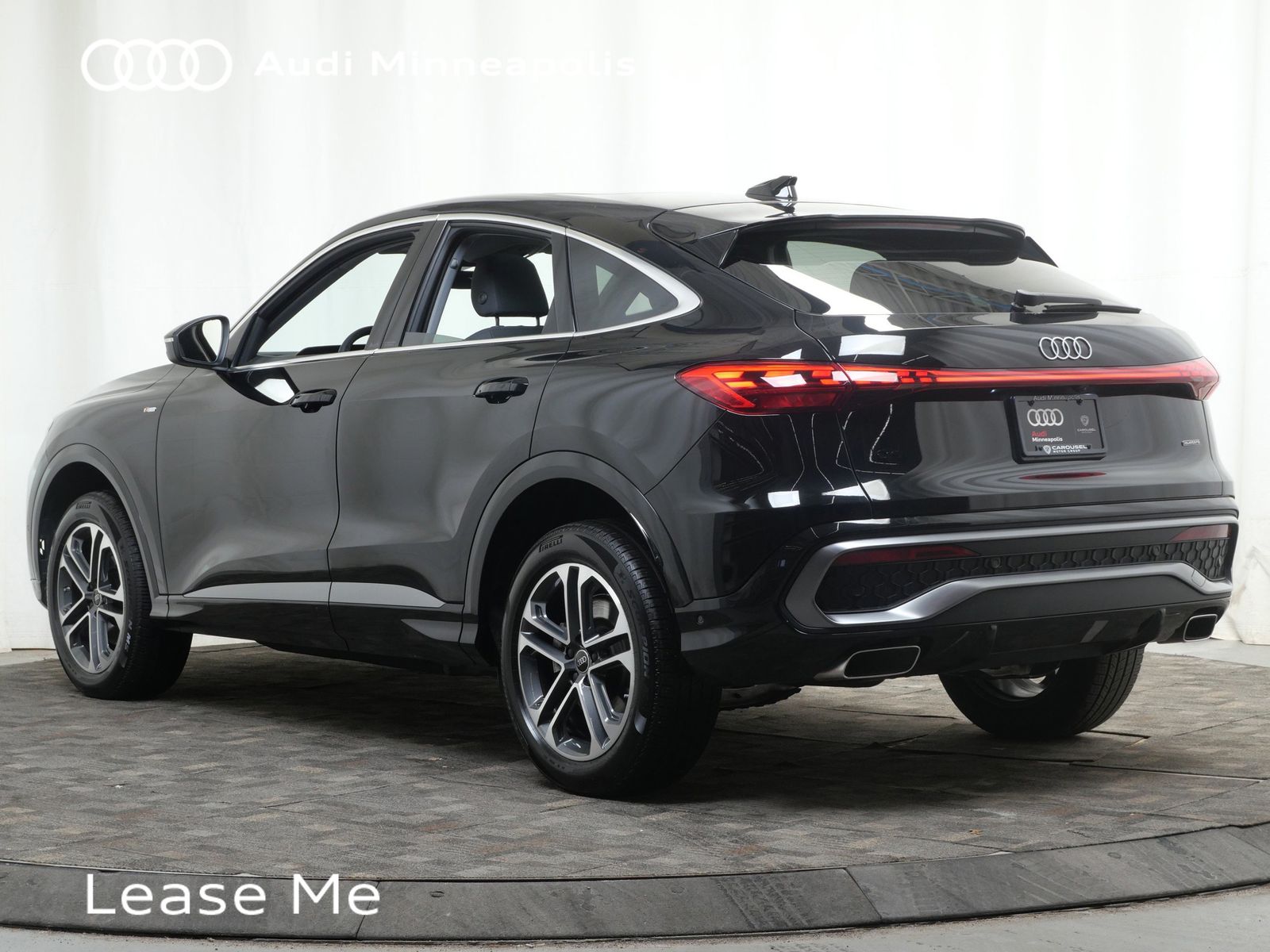 Thumbnail: 2025 Audi Q5 - 4