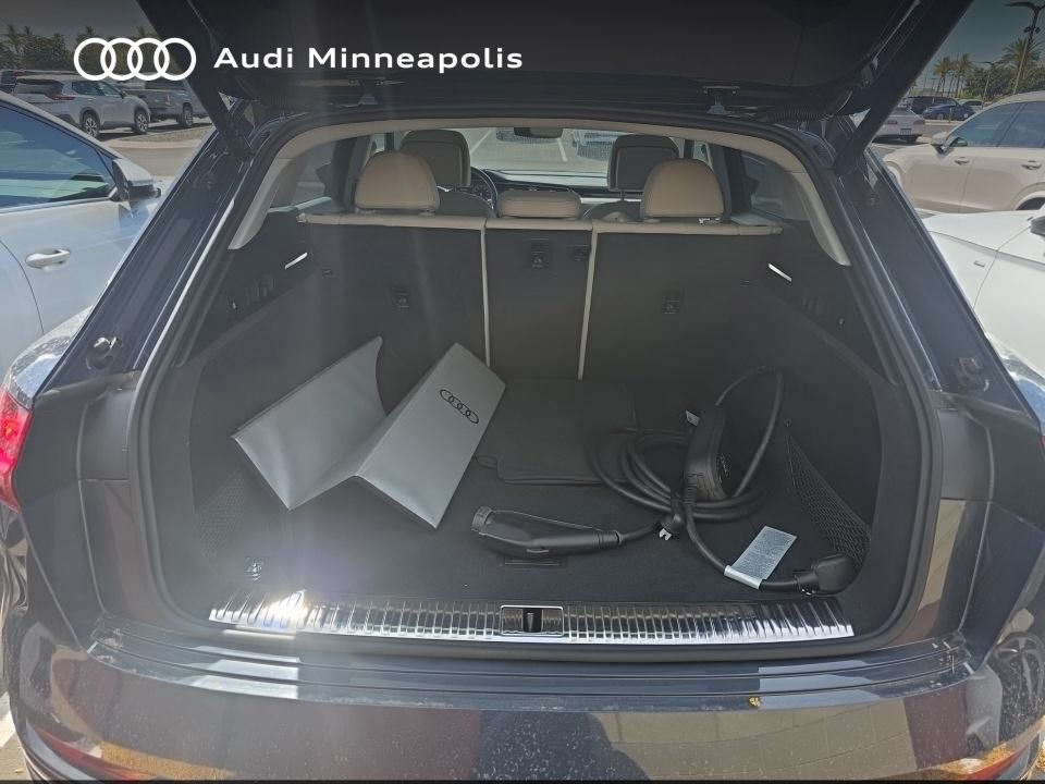 Thumbnail: 2024 Audi Q8 e-tron - 13