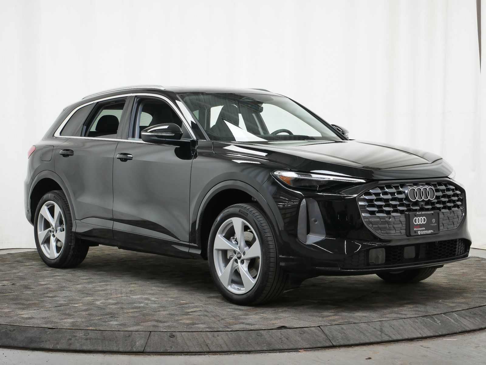 Thumbnail: 2025 Audi Q5 - 8