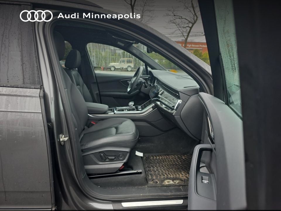 Thumbnail: 2023 Audi Q7 - 15