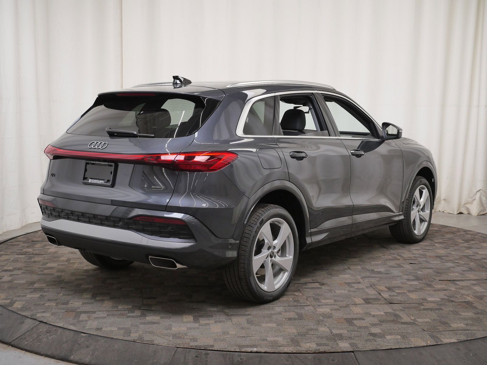 Thumbnail: 2026 Audi Q5 - 6